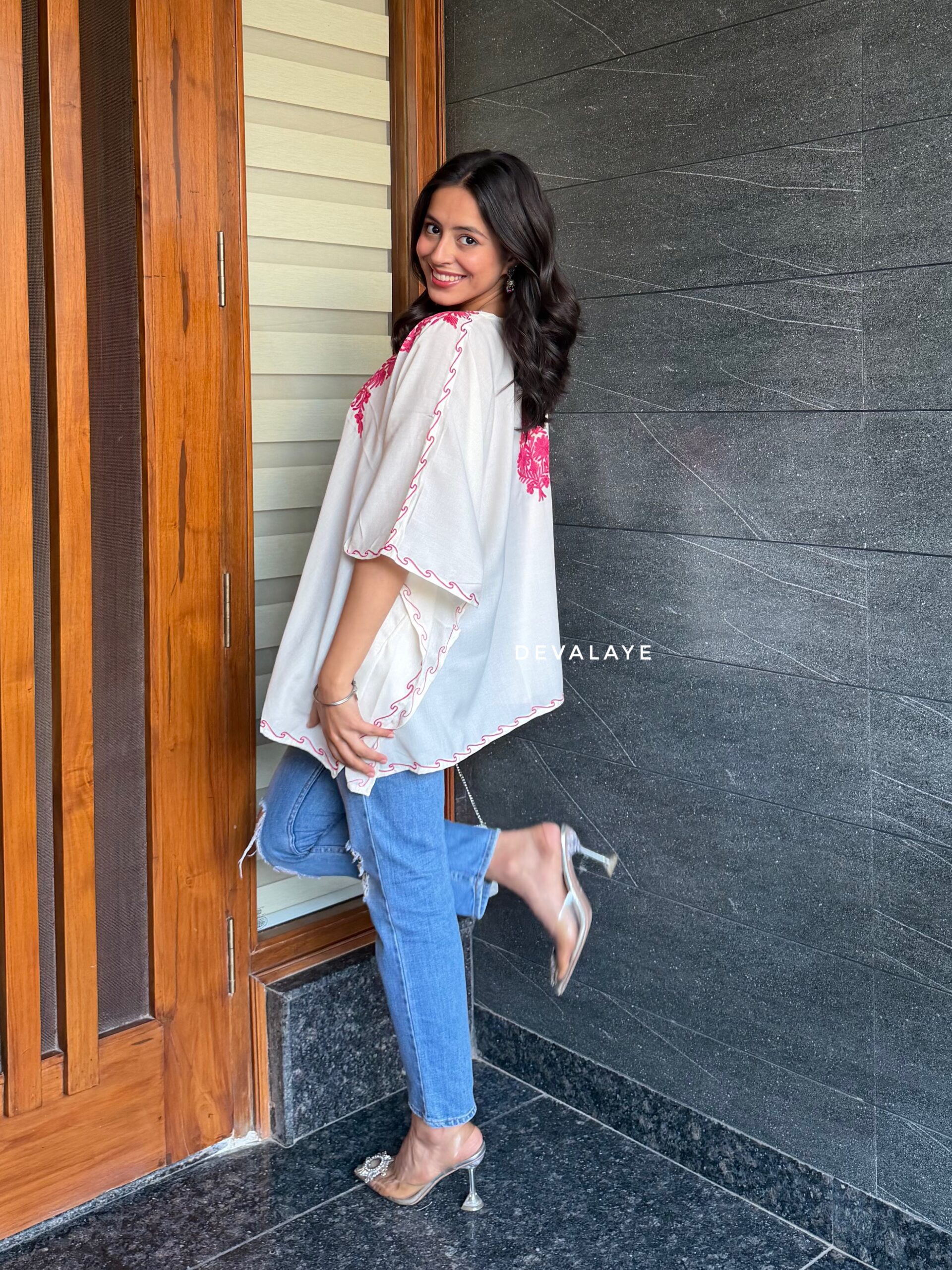 Rang Kaftaan Pink - Image 11