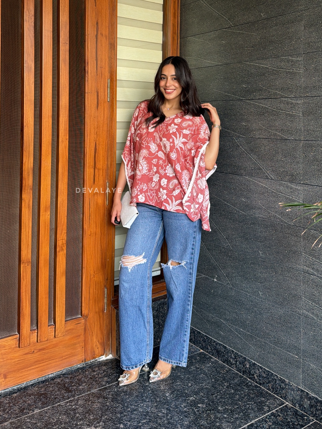 Nargis Kaftaan - Image 4