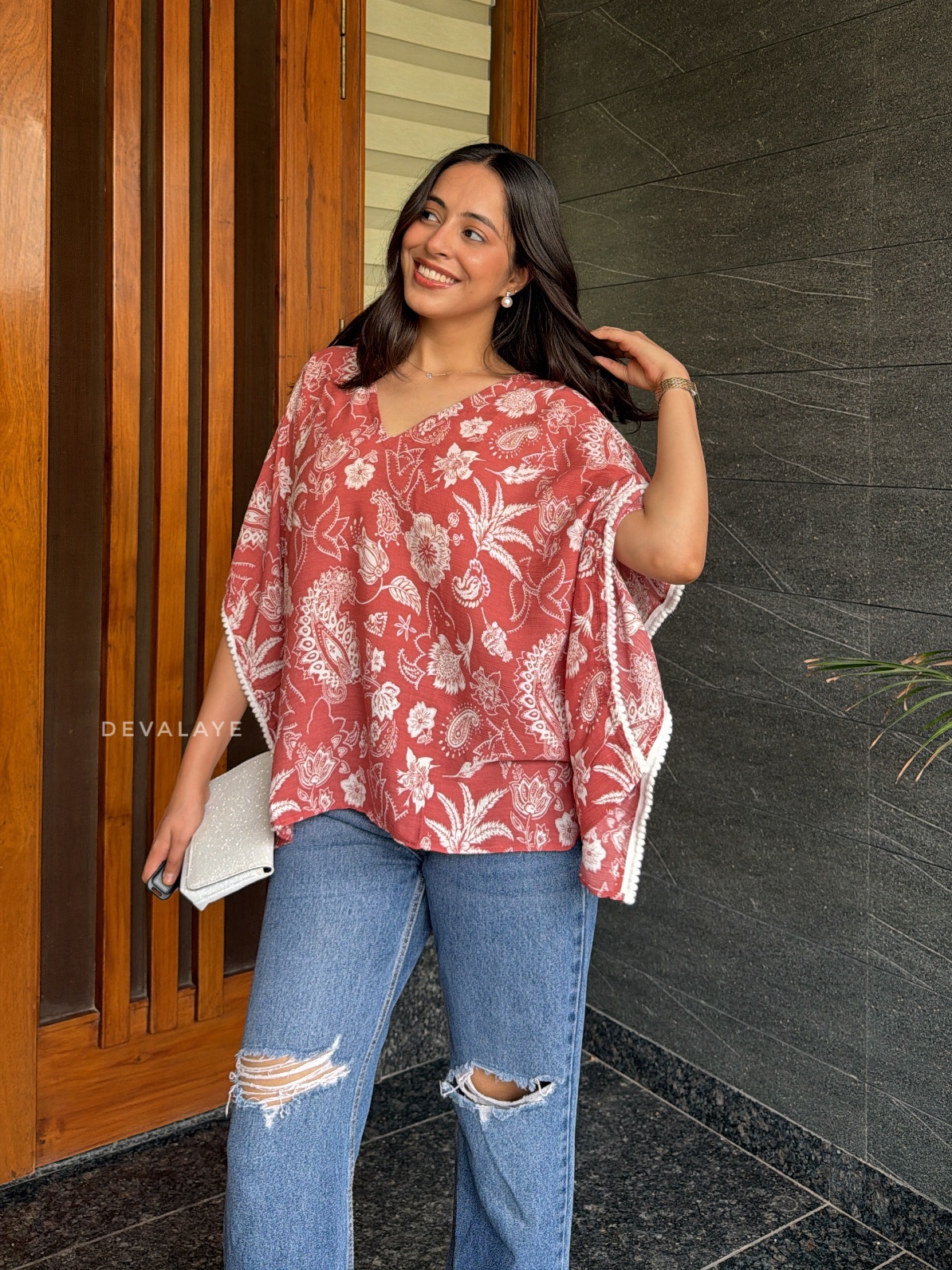Nargis Kaftaan - Image 10
